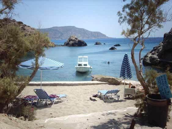 Castelia Bay Hotel Amoopi Eksteriør billede