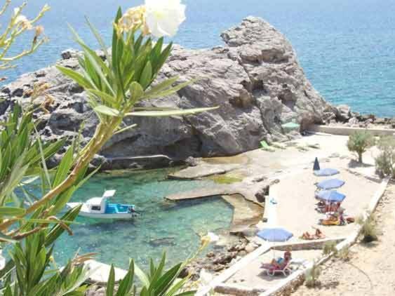 Castelia Bay Hotel Amoopi Eksteriør billede