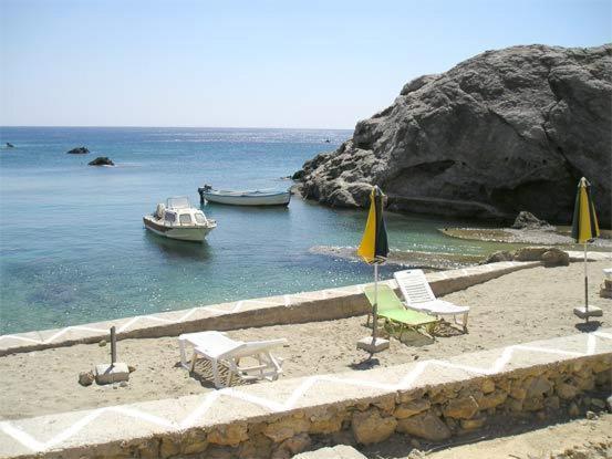 Castelia Bay Hotel Amoopi Eksteriør billede